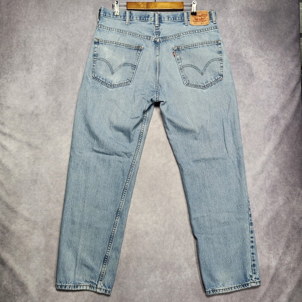 Levis 550 Relaxed Fit Light Wash Blue Denim Jeans Mens 36 to 38x32 Patched Loop